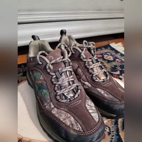 Realtree Outfitters Camouflage Hiking Shoes - Picture 1 of 8